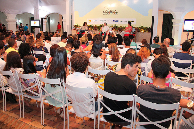 Plateia atenta para homenagear a vida e obra de Jo&atilde;o Ubaldo Ribeiro